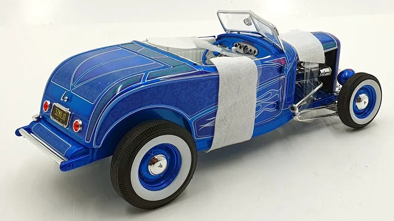 Acme 1/18 Scale Diecast A1805024 - 1932 Blue Flame Ford Roadster