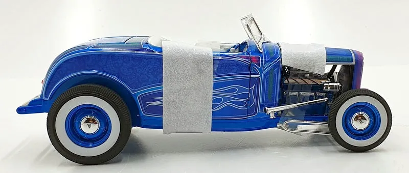 Acme 1/18 Scale Diecast A1805024 - 1932 Blue Flame Ford Roadster