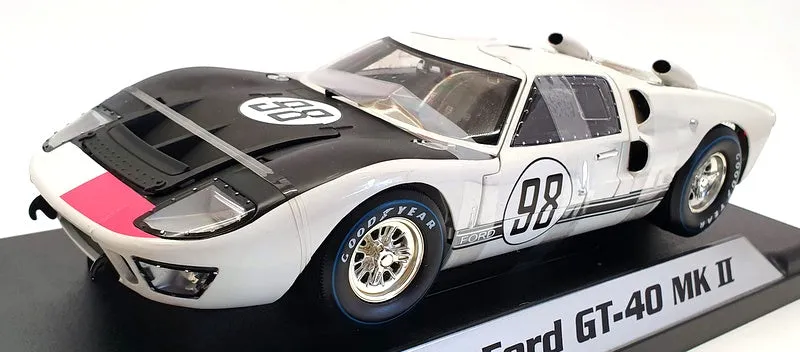 ACME 1/18 Scale Model Car SC415 - 1966 Ford GT-40 MkII #98 - White