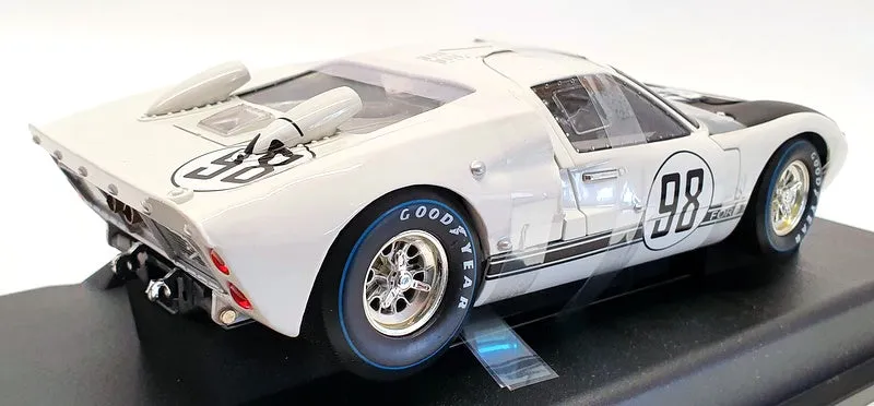 ACME 1/18 Scale Model Car SC415 - 1966 Ford GT-40 MkII #98 - White