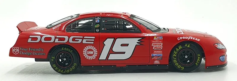 ACTION 1/24 Scale 101049 - 2001 Dodge Intrepid R/T NASCAR #19 C.Atwood