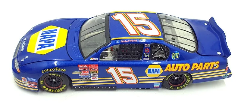 ACTION 1/24 Scale 102248 - 2002 Chevrolet Monte Carlo NAPA M.Waltrip #15