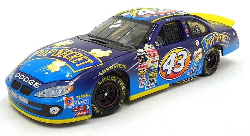 Action 1/24 Scale 402153 - 2003 Dodge Intrepid Pop Secret NASCAR #43 J.Green