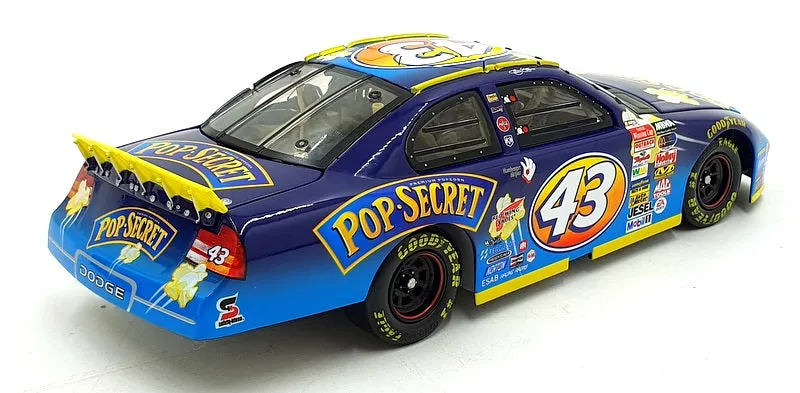 Action 1/24 Scale 402153 - 2003 Dodge Intrepid Pop Secret NASCAR #43 J.Green