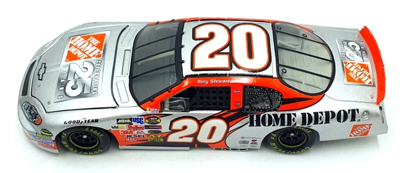 Action 1/24 Scale 402989 - 2004 Chevrolet Monte Carlo Home Depot NASCAR #20