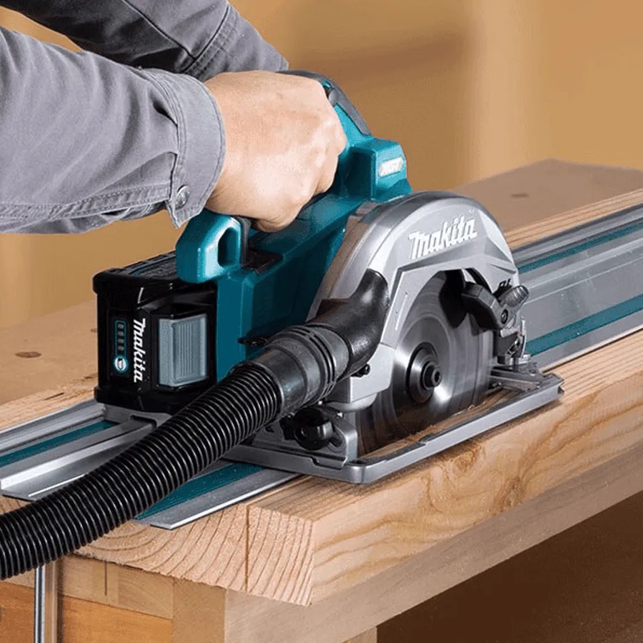 Makita HS004GM201 40V Cordless Circular Saw (XGT-Series)