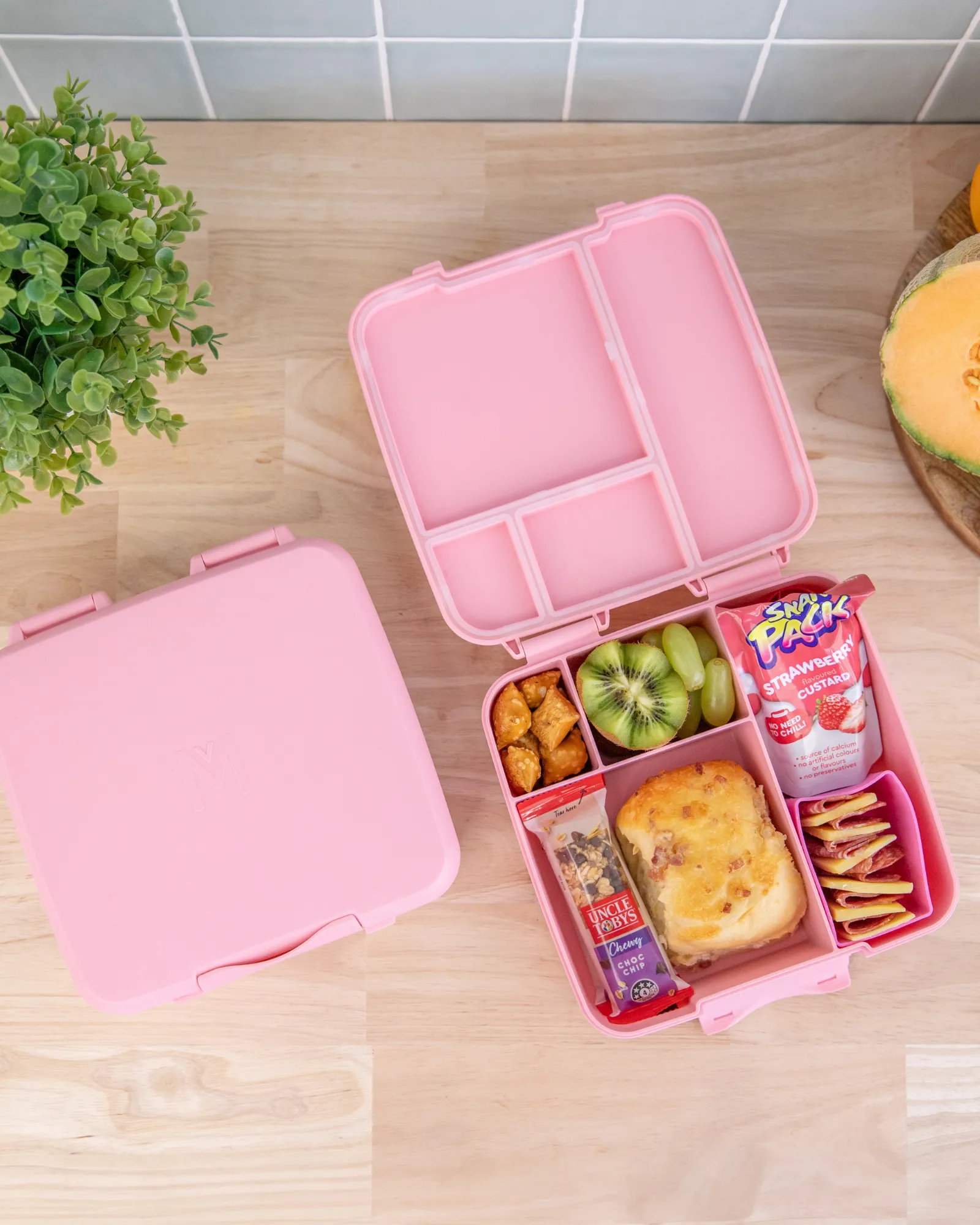 MontiiCo Feast Bento Lunch Box - Dahlia