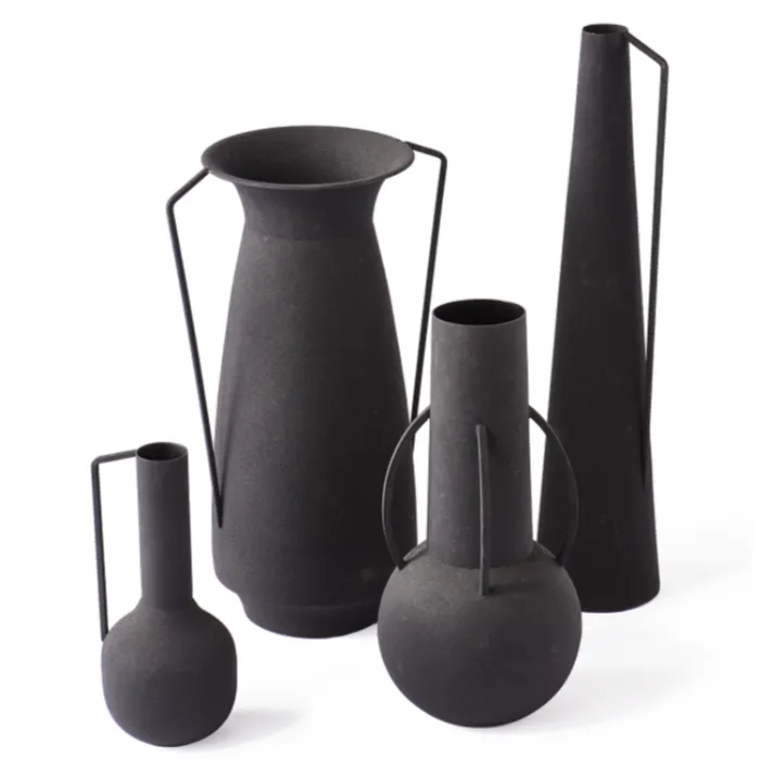 Roman Vase, Black