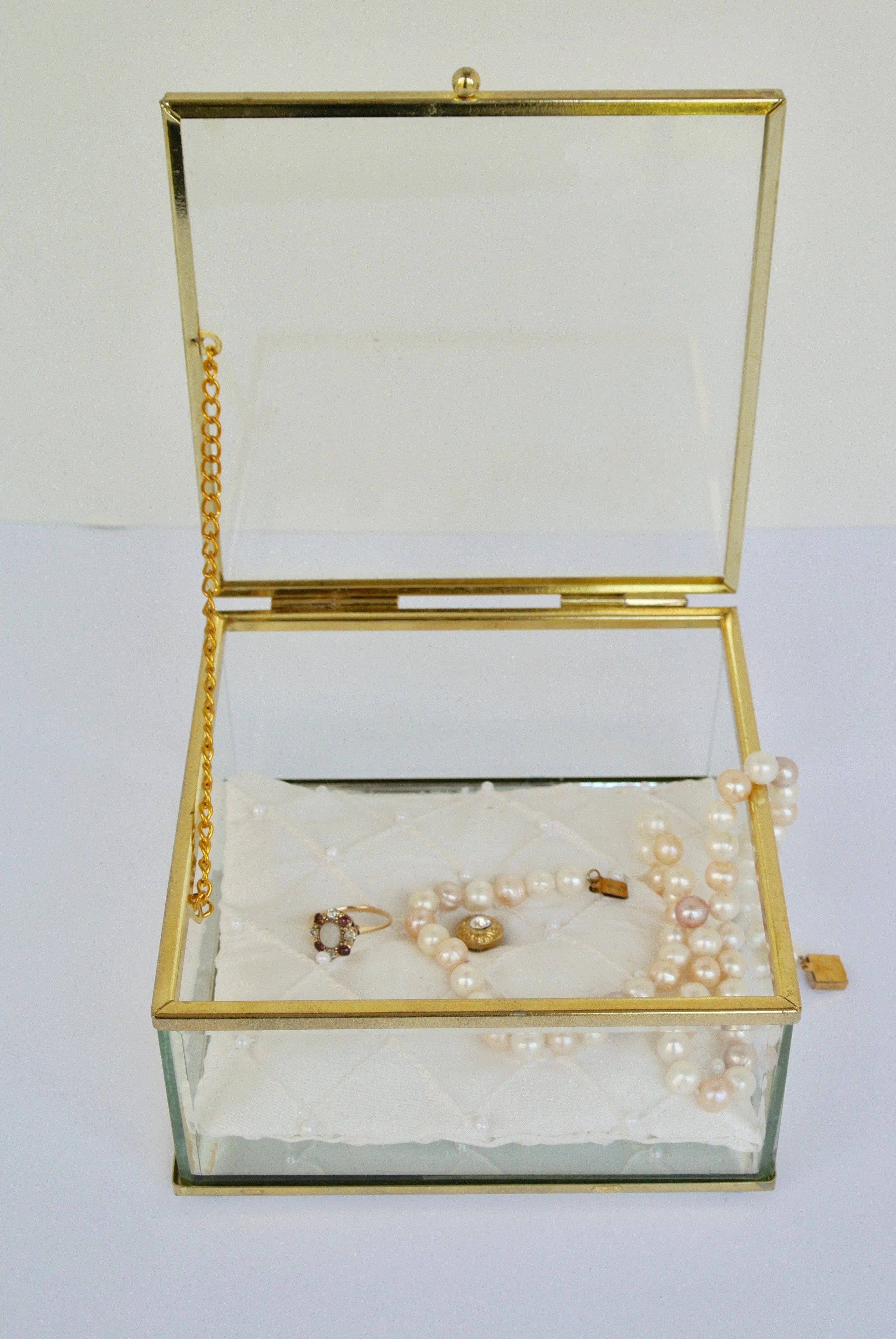 Take A Peak Jewelry Box (medium)