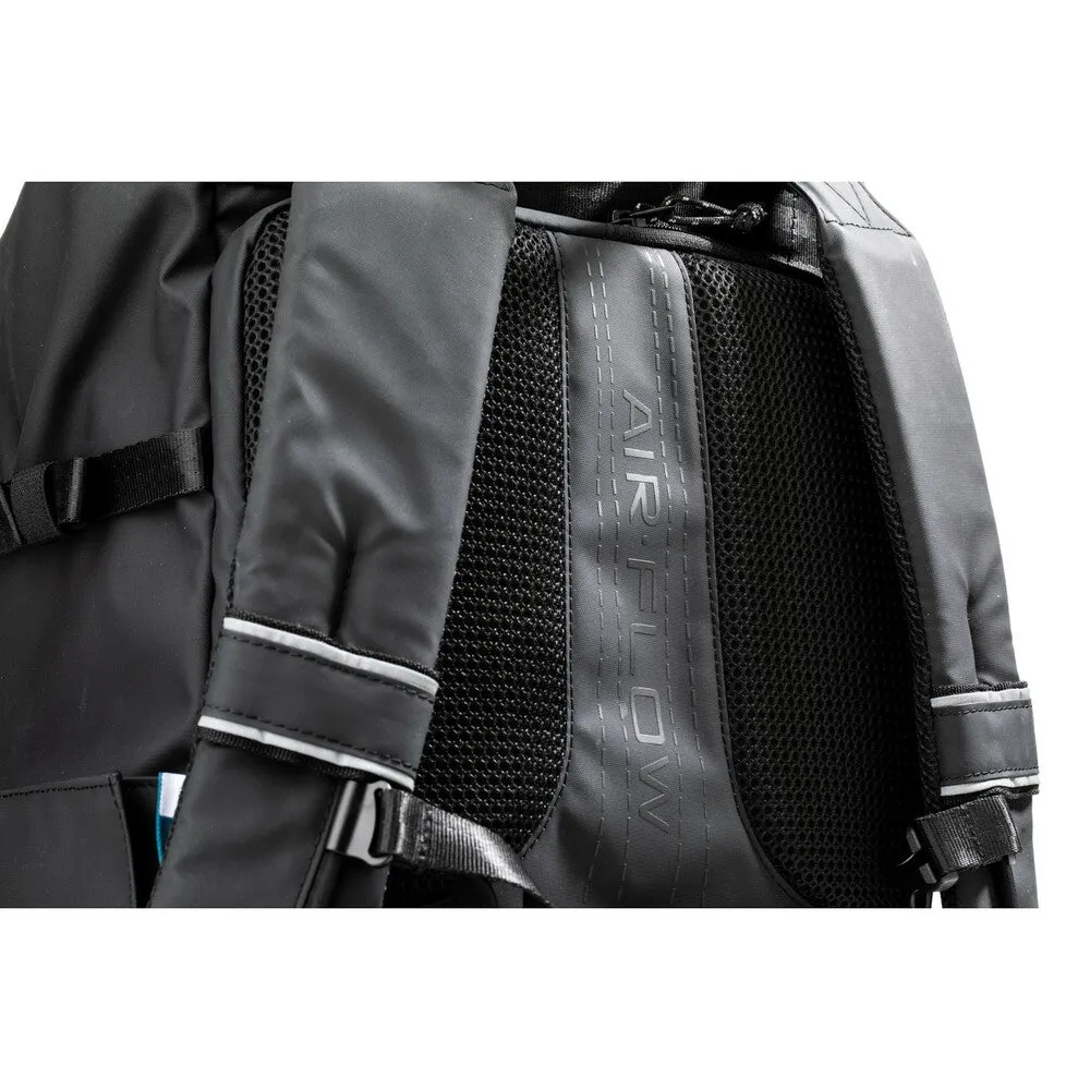 Tenba DNA 16 DSLR Backpack | Black